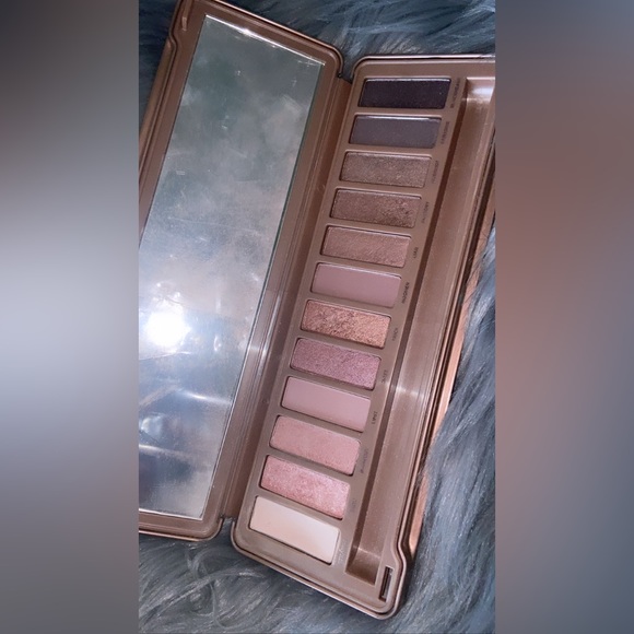 Urban Decay Naked3 Eyeshadow Palette - Picture 3 of 8